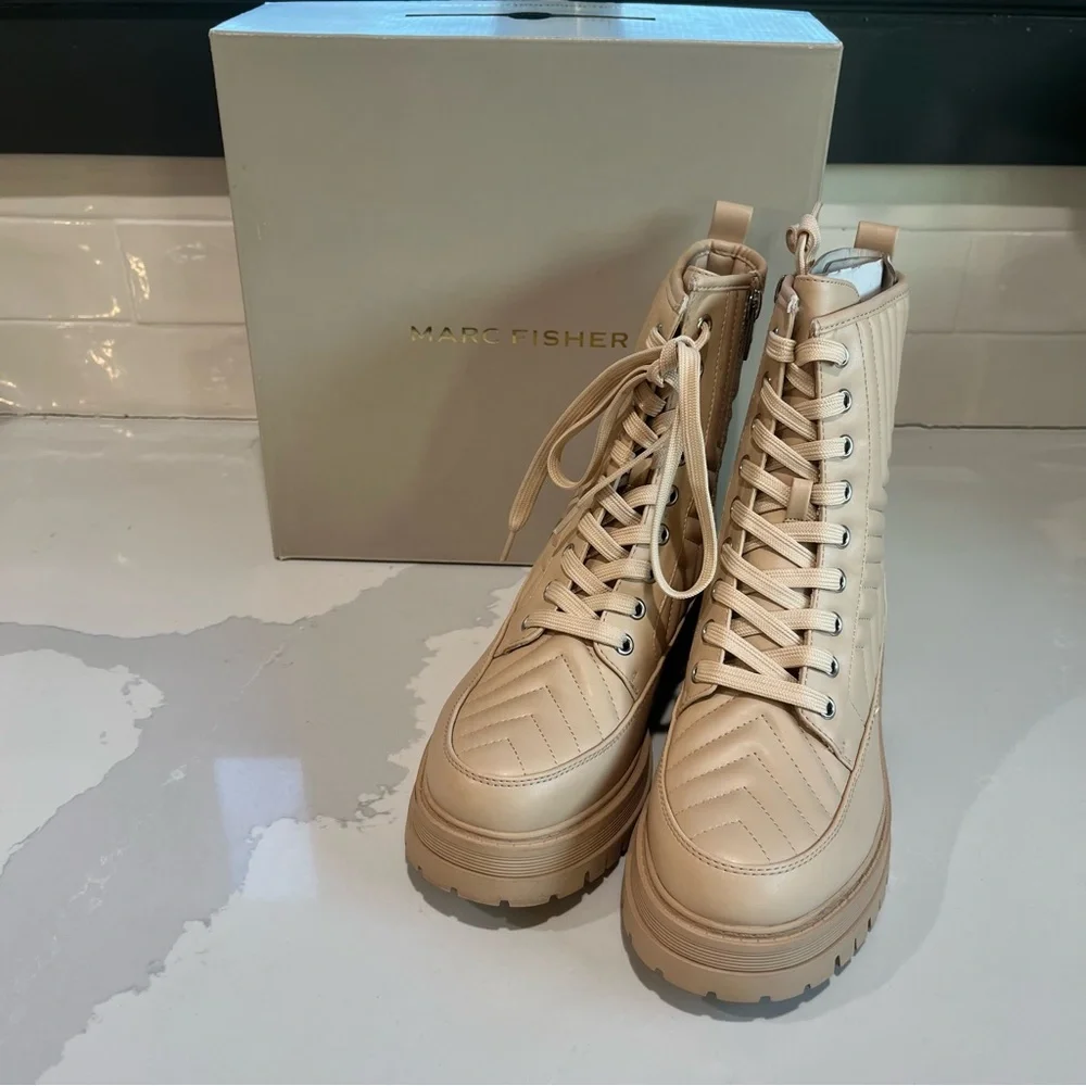Marc Fisher Pierce Quilted Faux Leather Pierce Light Natural Combat Boot Sz 10 - Picture 2 of 14